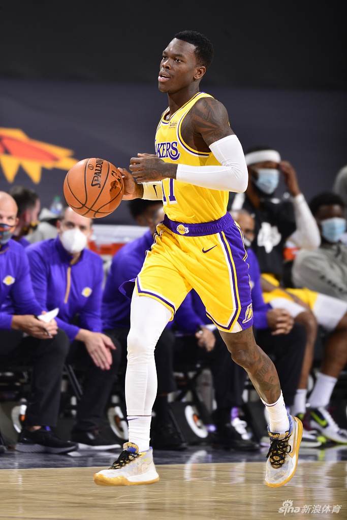 [NBA季前赛]湖人112-107太阳 詹姆斯14分钟砍11分