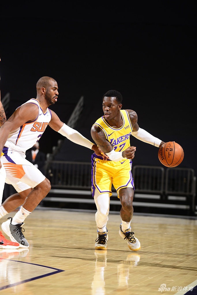 [NBA季前赛]湖人112-107太阳 詹姆斯14分钟砍11分