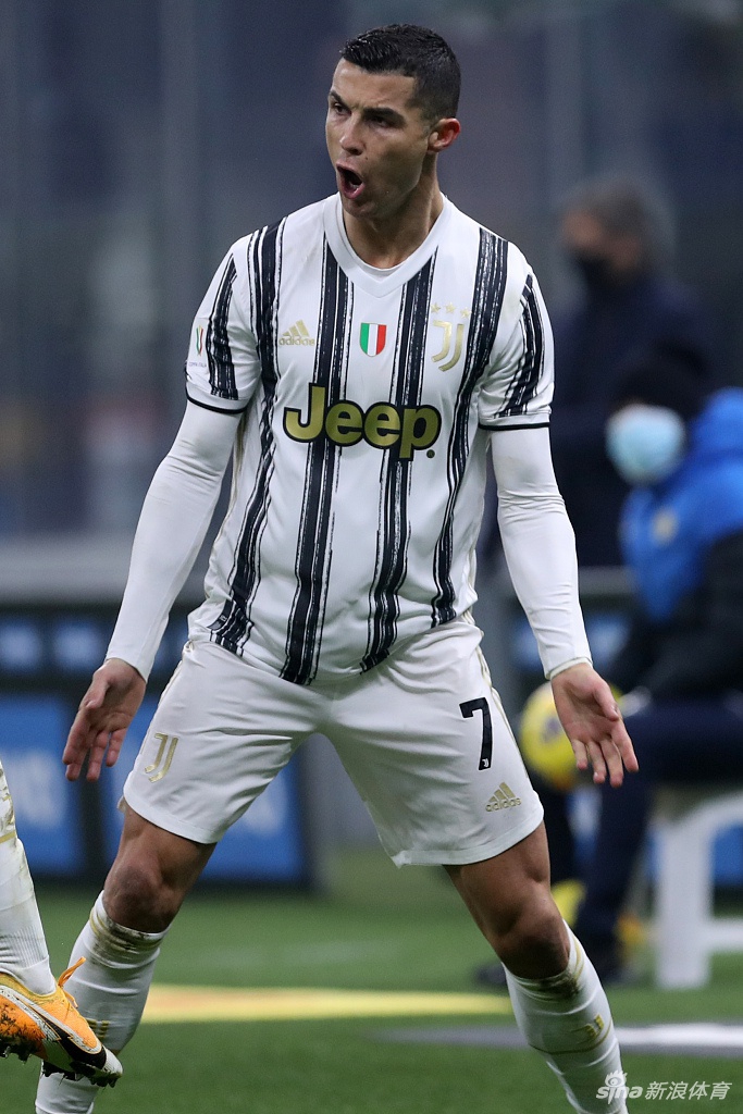 C罗超越卢卡库登顶意甲射手榜 连续14赛季进球超25个