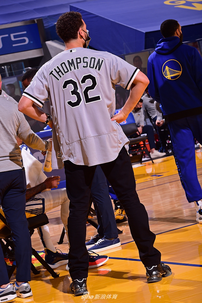 [NBA]雄鹿121-122勇士 库里砍41分