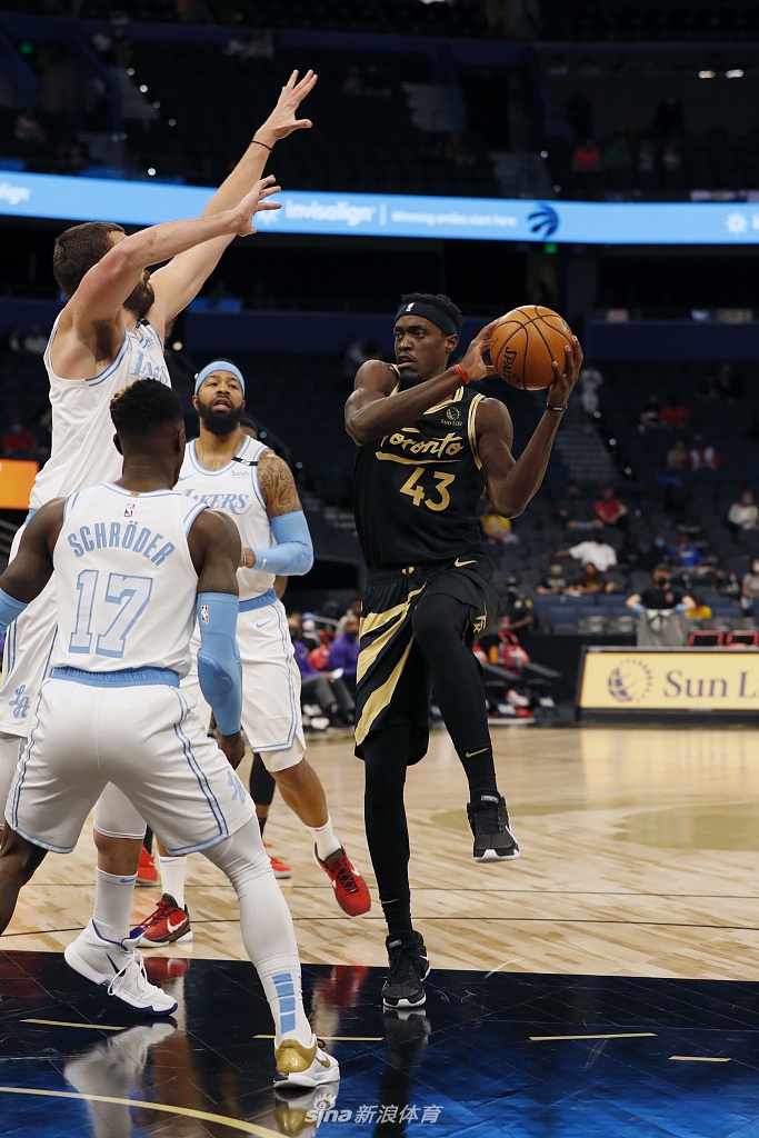 [NBA常规赛]湖人110-101猛龙