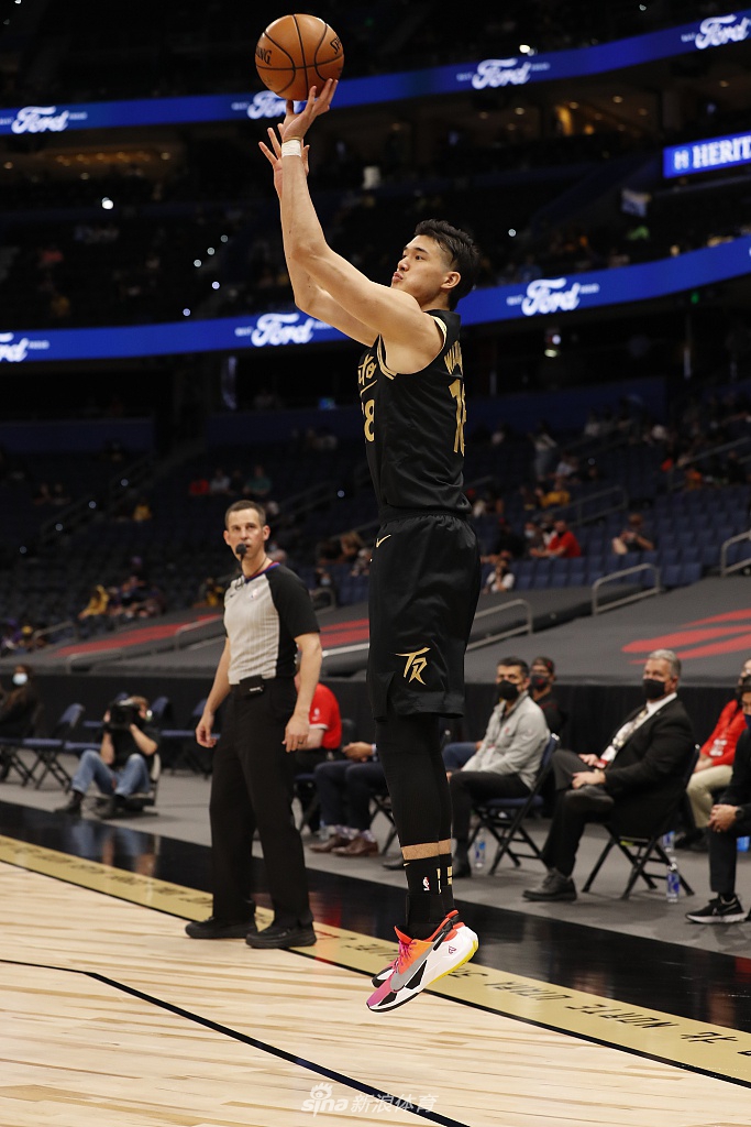 [NBA常规赛]湖人110-101猛龙