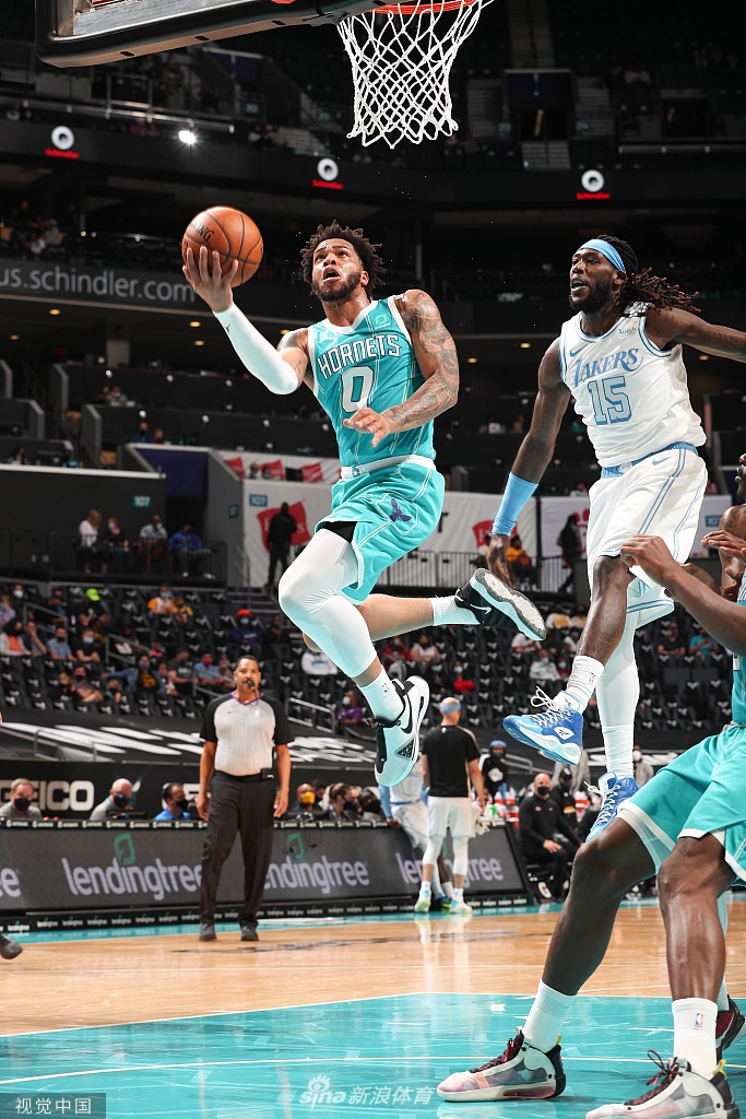 [NBA常规赛]湖人101-93黄蜂