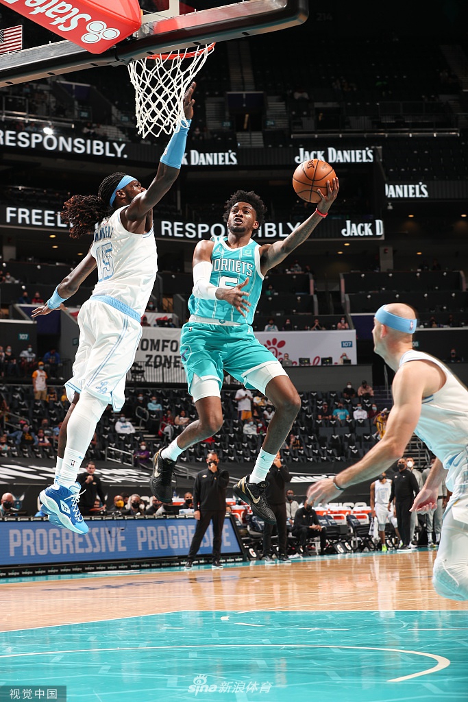 [NBA常规赛]湖人101-93黄蜂