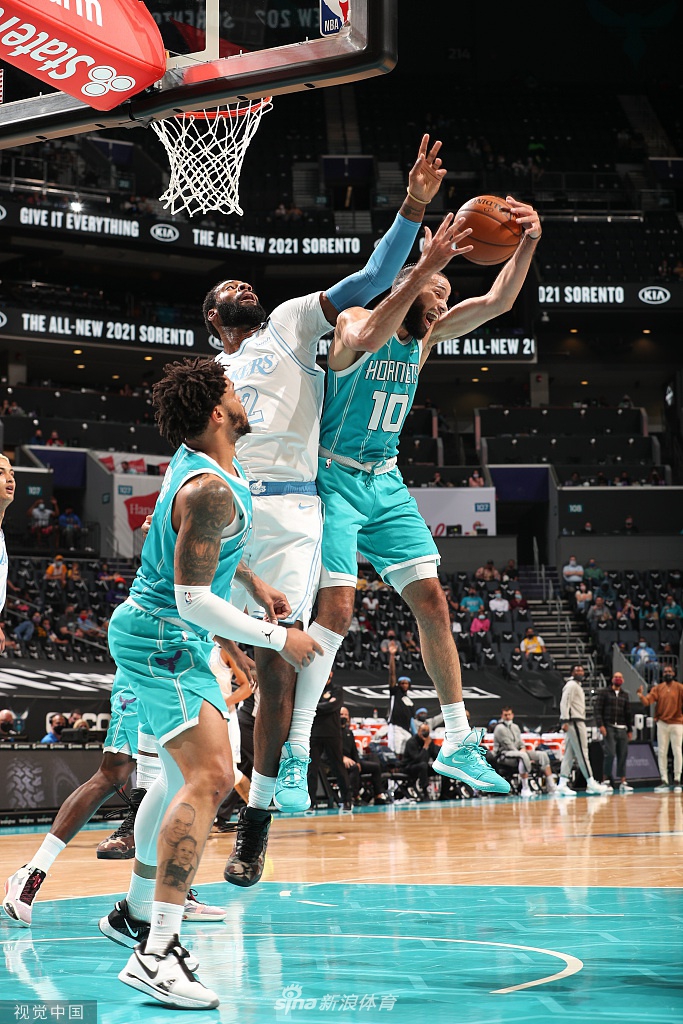 [NBA常规赛]湖人101-93黄蜂