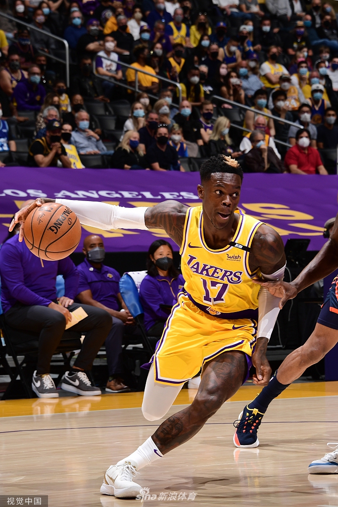 [NBA附加赛]湖人胜勇士晋级季后赛 詹姆斯砍三双