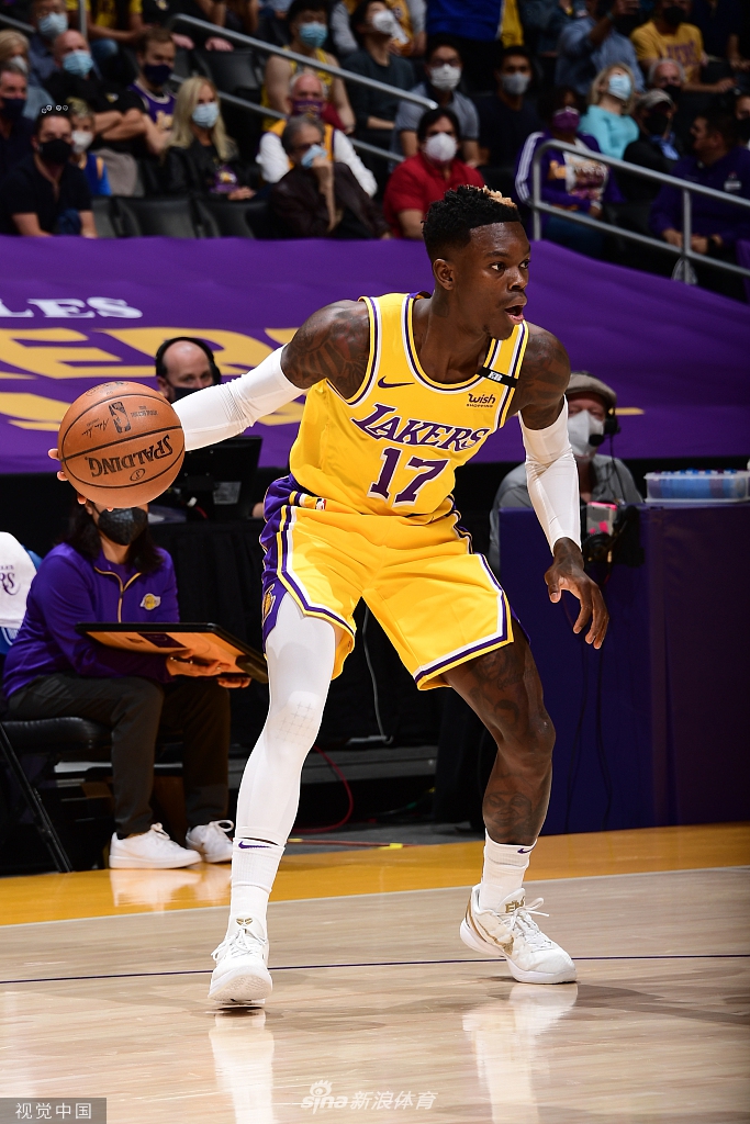 [NBA附加赛]湖人胜勇士晋级季后赛 詹姆斯砍三双