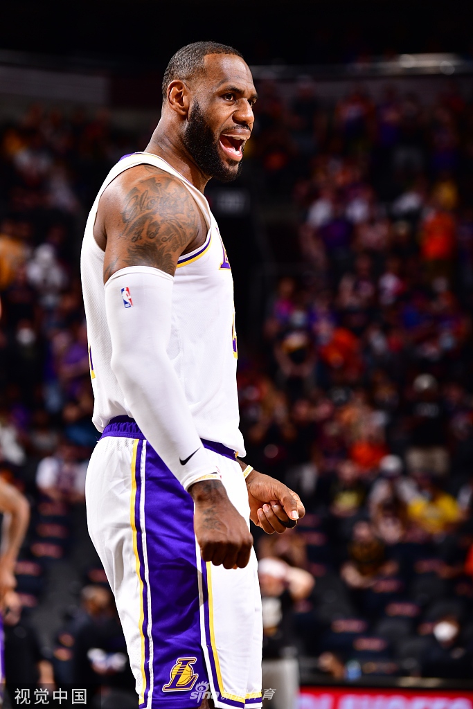 [NBA季后赛]湖人90-99太阳 詹姆斯两双难救主