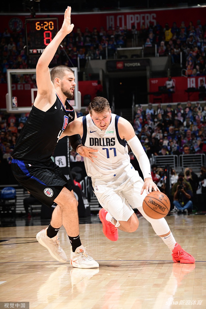 [NBA季后赛]独行侠127-121快船 东契奇39分拿两连胜