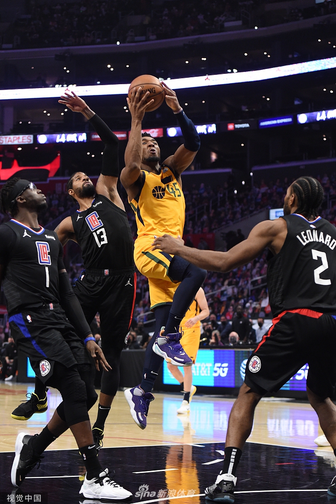 [NBA季后赛]爵士104-118快船 泡椒31分总分2-2