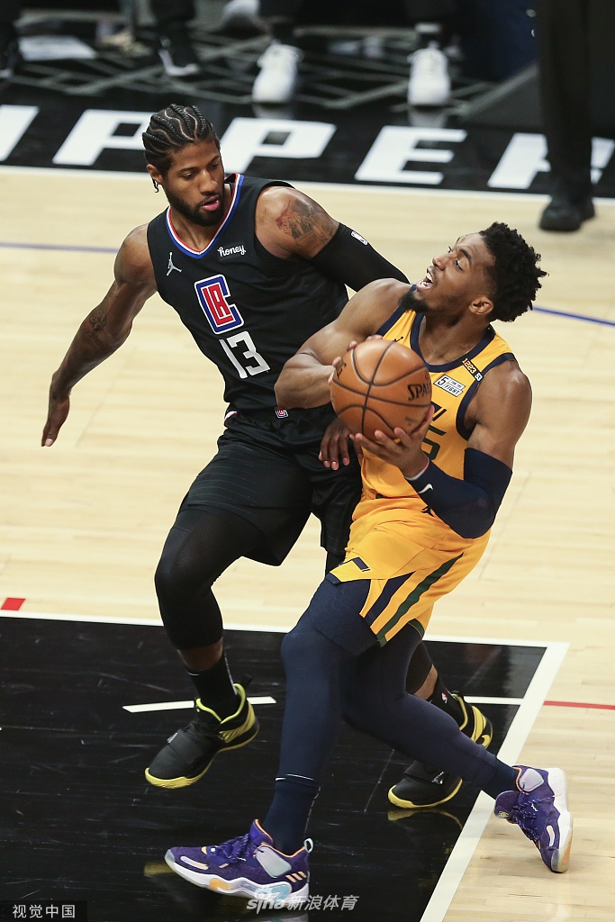 [NBA季后赛]爵士104-118快船 泡椒31分总分2-2