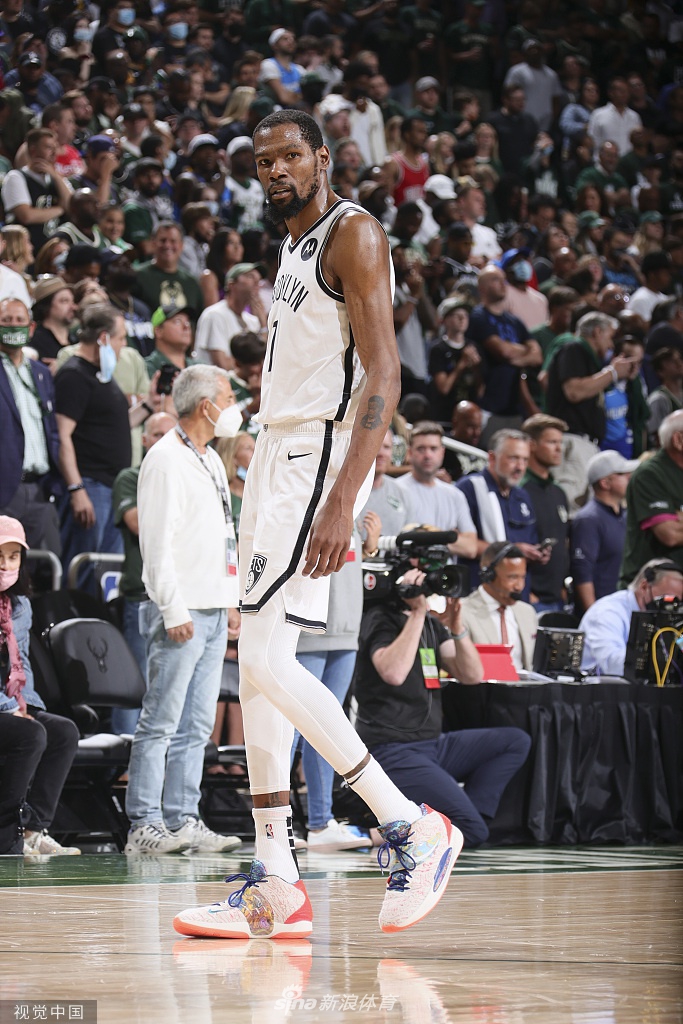 [NBA季后赛]篮网89-104雄鹿 字母哥30+17总分扳成3-3