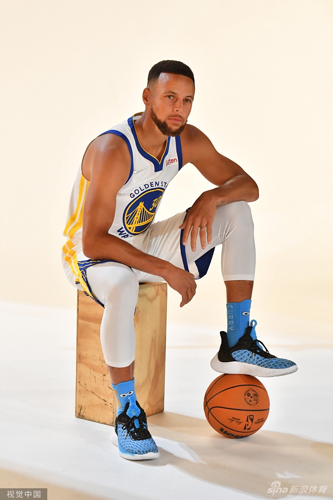 [NBA]勇士队媒体日库里汤神合体