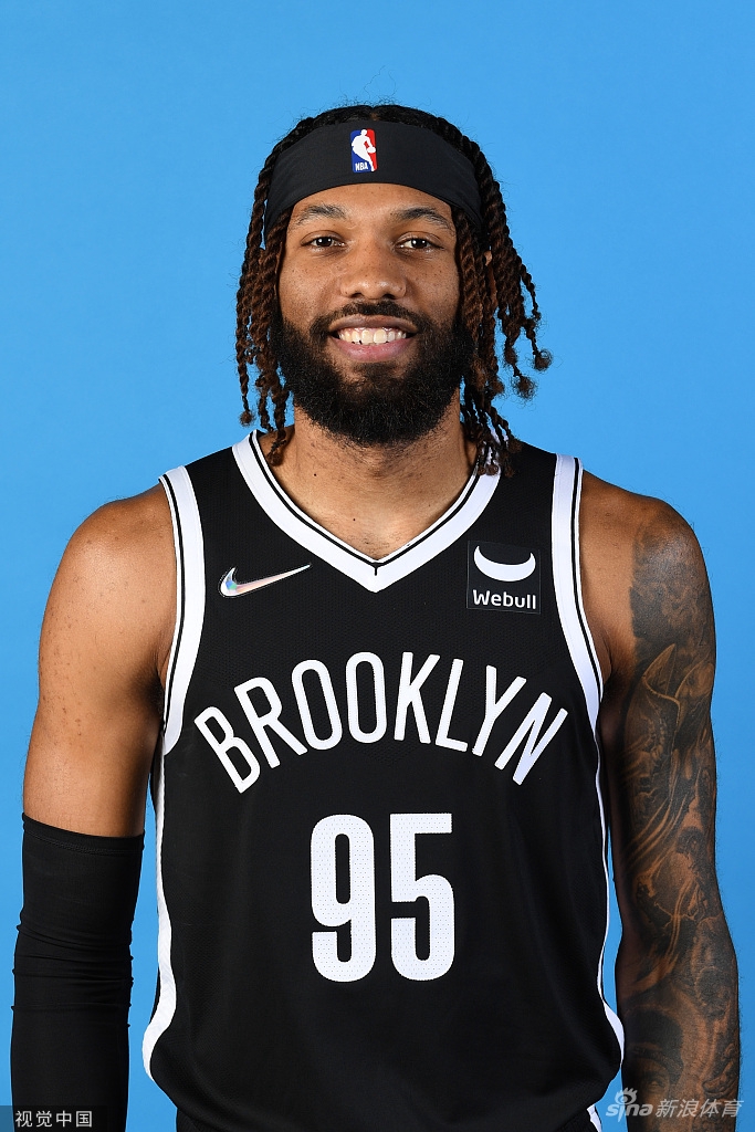 [NBA]篮网媒体日拍摄官方写真 欧文缺席