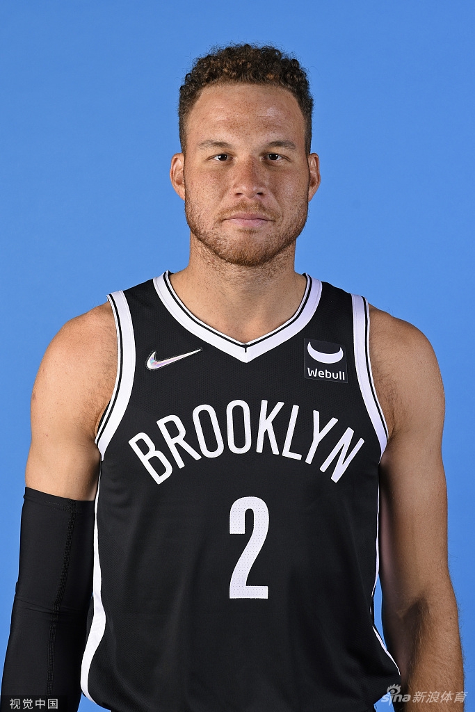 [NBA]篮网媒体日拍摄官方写真 欧文缺席