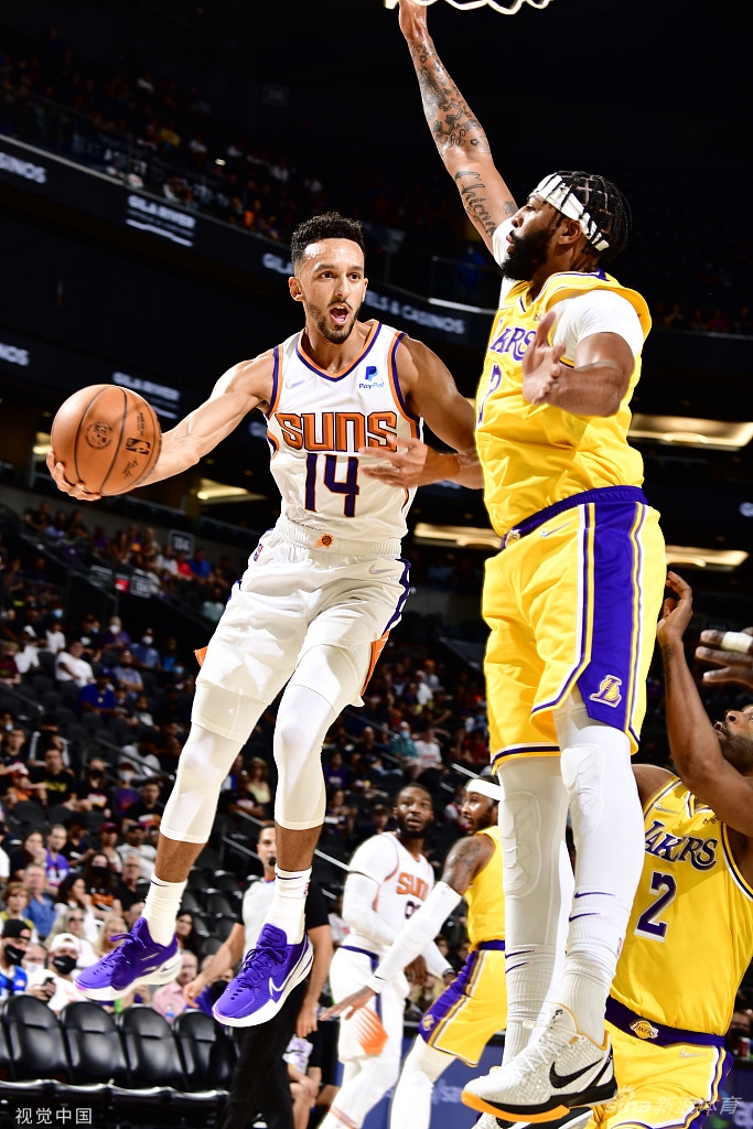 [NBA季前赛]湖人105-117太阳 詹姆斯威少缺阵