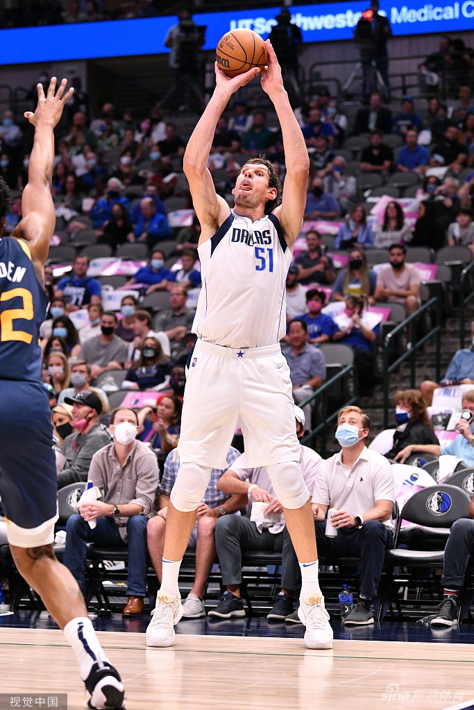 [NBA季前赛]爵士101-111独行侠