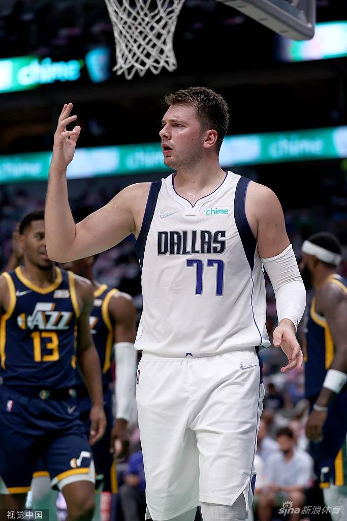 [NBA季前赛]爵士101-111独行侠