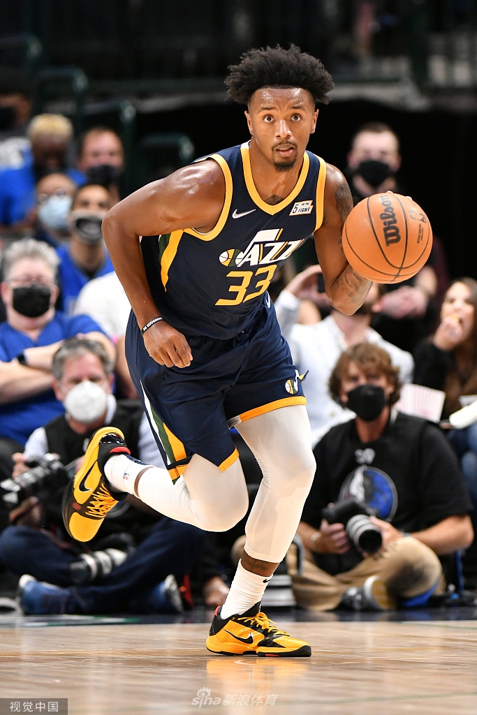 [NBA季前赛]爵士101-111独行侠