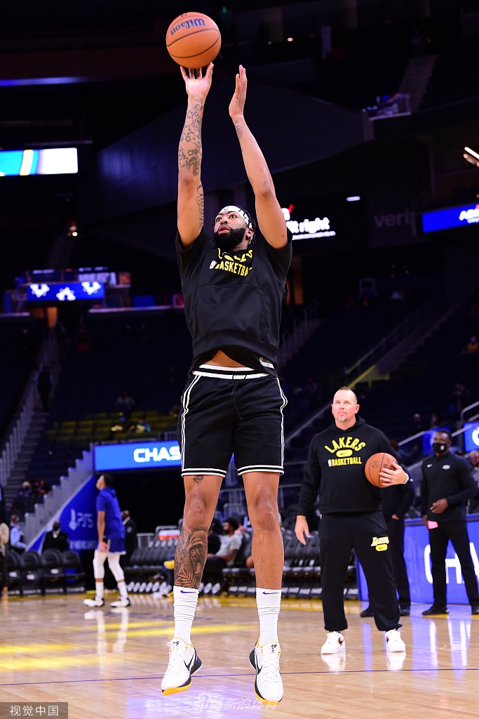[NBA季前赛]湖人114-121勇士 库里30分