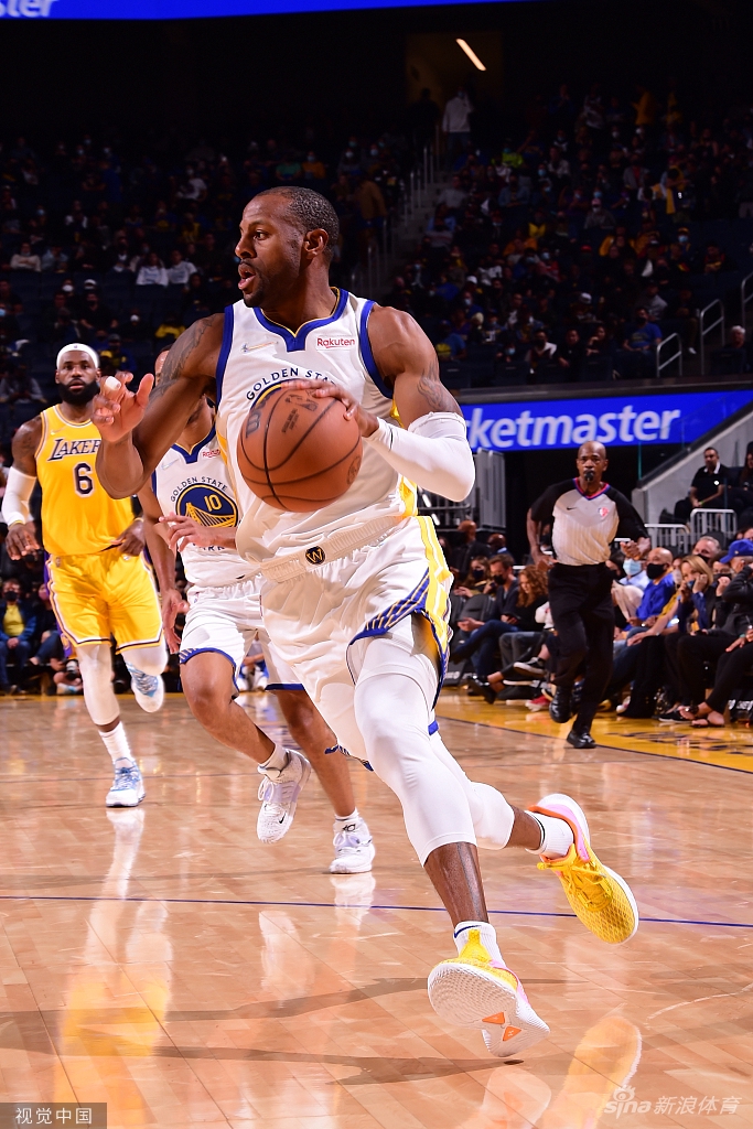 [NBA季前赛]湖人114-121勇士 库里30分