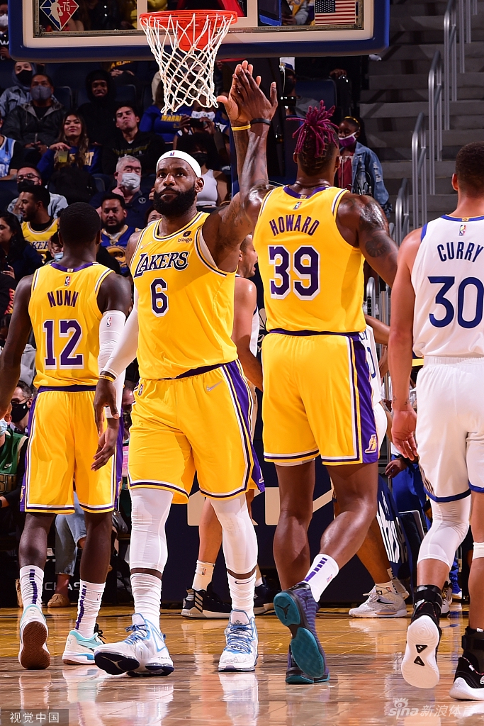 [NBA季前赛]湖人114-121勇士 库里30分