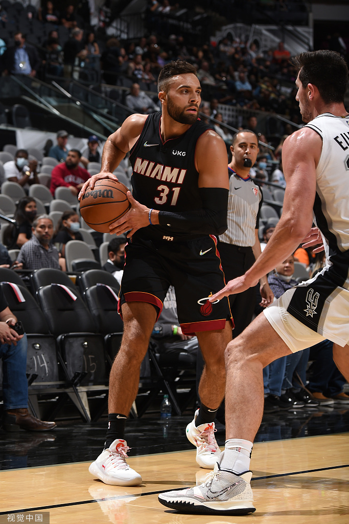 [NBA季前赛]热火109-105马刺