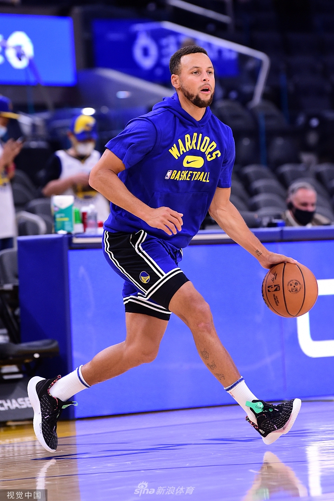 [NBA季前赛]湖人114-121勇士 库里30分