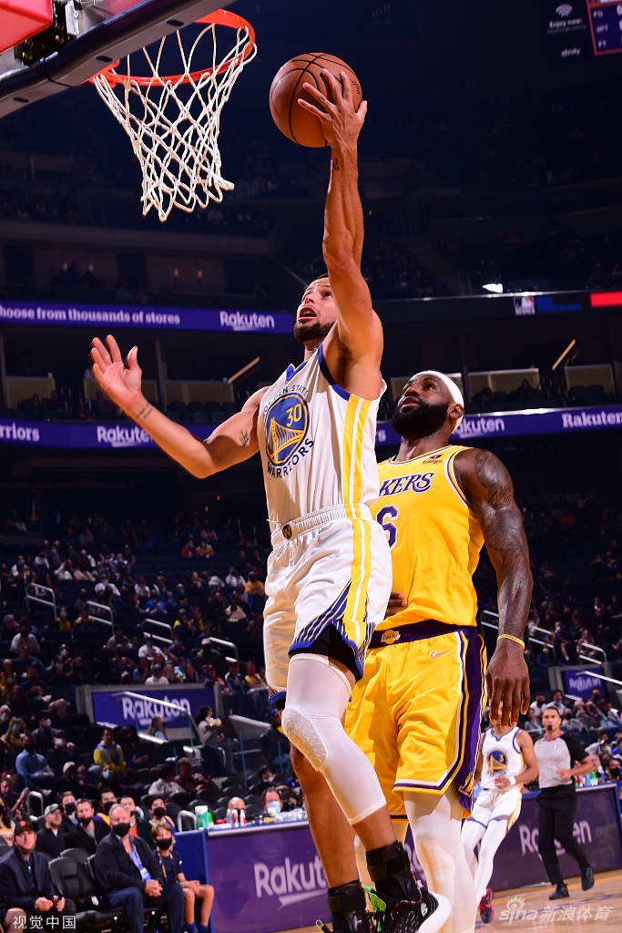 [NBA季前赛]湖人114-121勇士 库里30分
