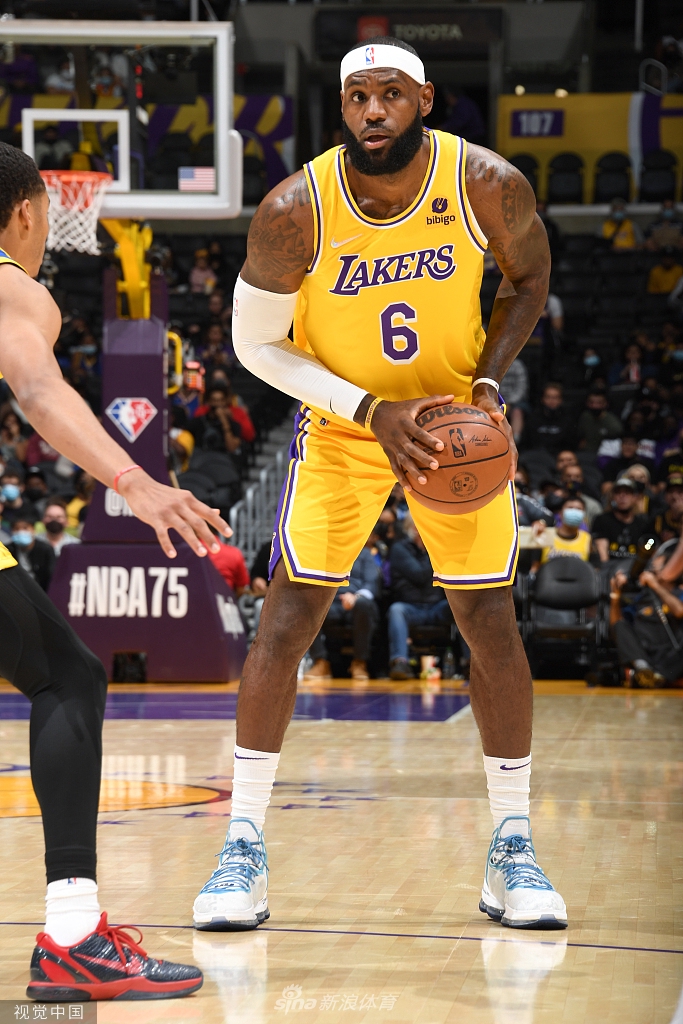 [NBA季前赛]勇士Vs湖人 三巨头出战