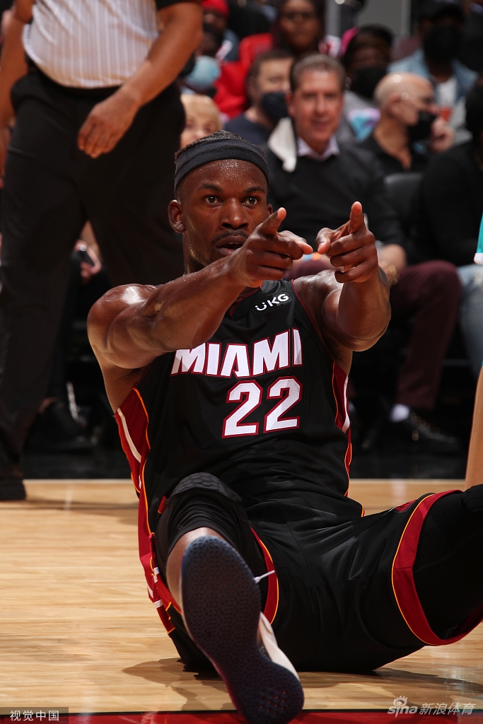 [NBA常规赛]黄蜂99-114热火