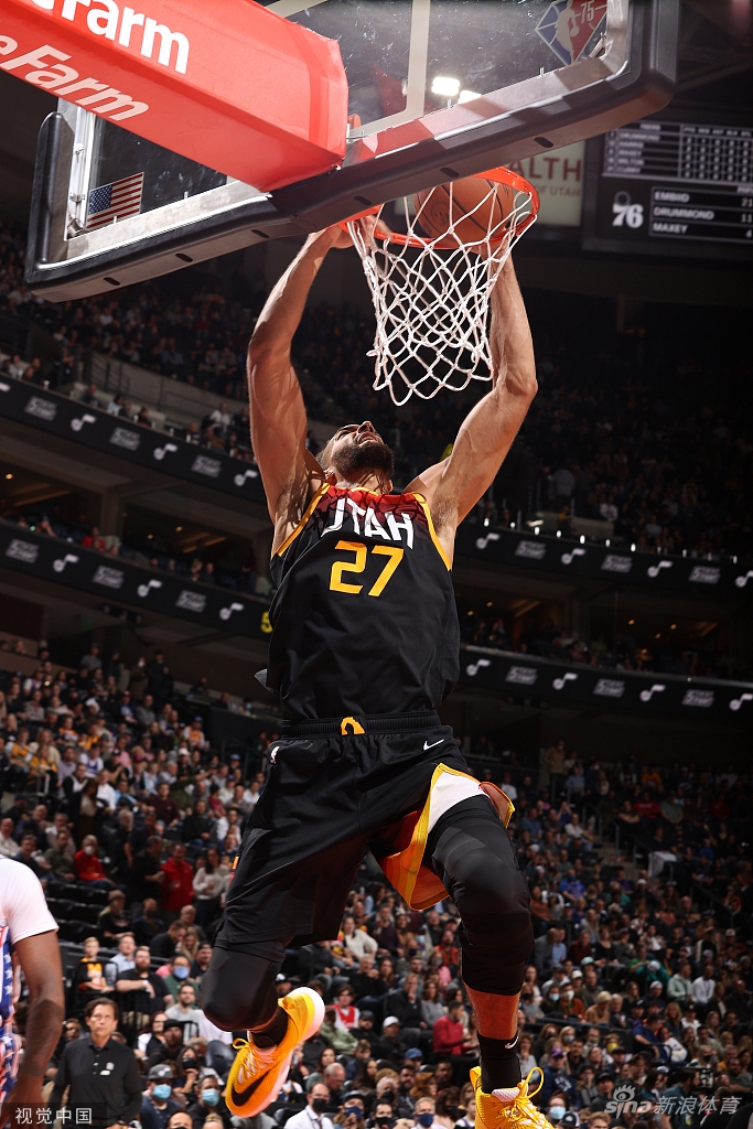 [NBA常规赛]76人85-120爵士