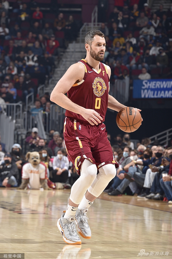 [NBA]勇士104-89骑士 库里9三分砍40分