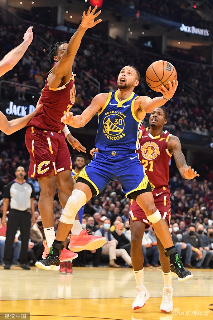 [NBA]勇士104-89骑士 库里9三分砍40分