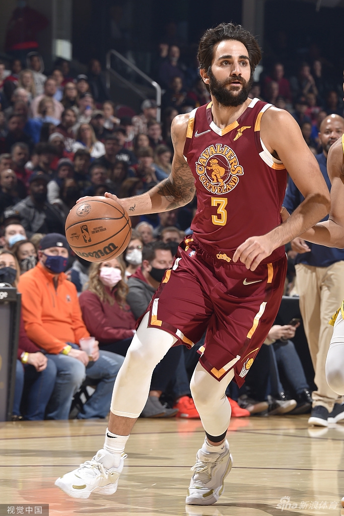 [NBA]勇士104-89骑士 库里9三分砍40分