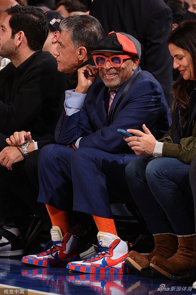 [NBA常规赛]湖人100-106尼克斯