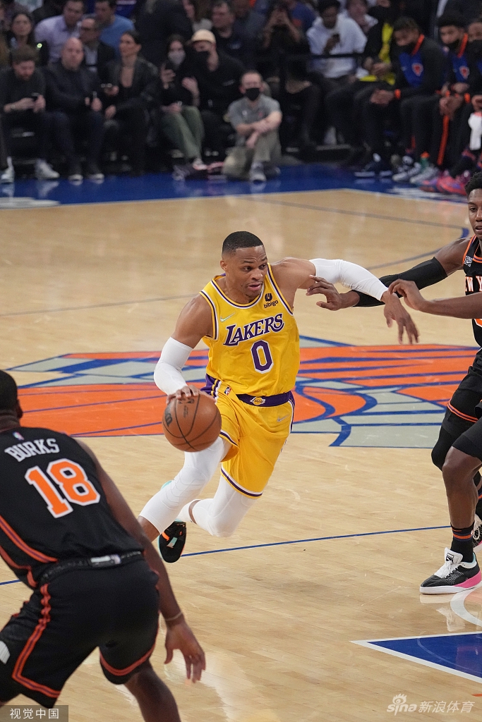 [NBA常规赛]湖人100-106尼克斯