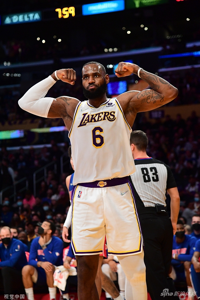 [NBA]活塞106-110湖人 詹姆斯砍33+9