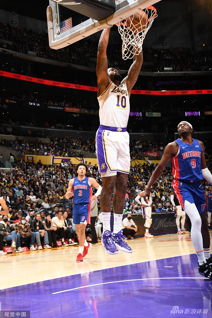 [NBA]活塞106-110湖人 詹姆斯砍33+9
