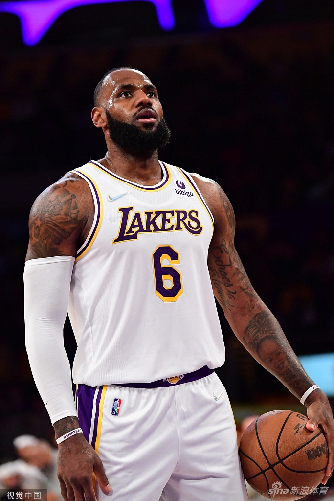 詹姆斯8次检测全阴性解除隔离 明日归队出战LA德比