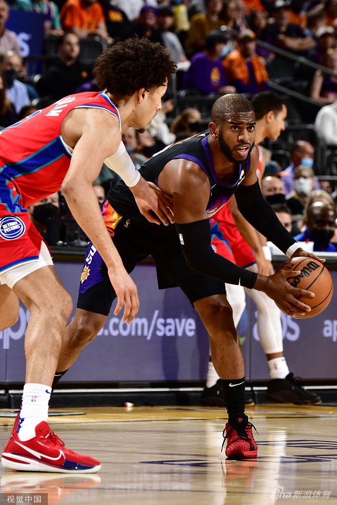 [NBA]18连胜！太阳114-103活塞