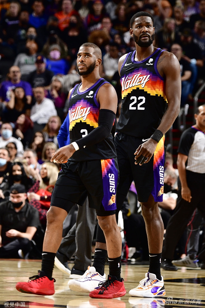 [NBA]18连胜！太阳114-103活塞