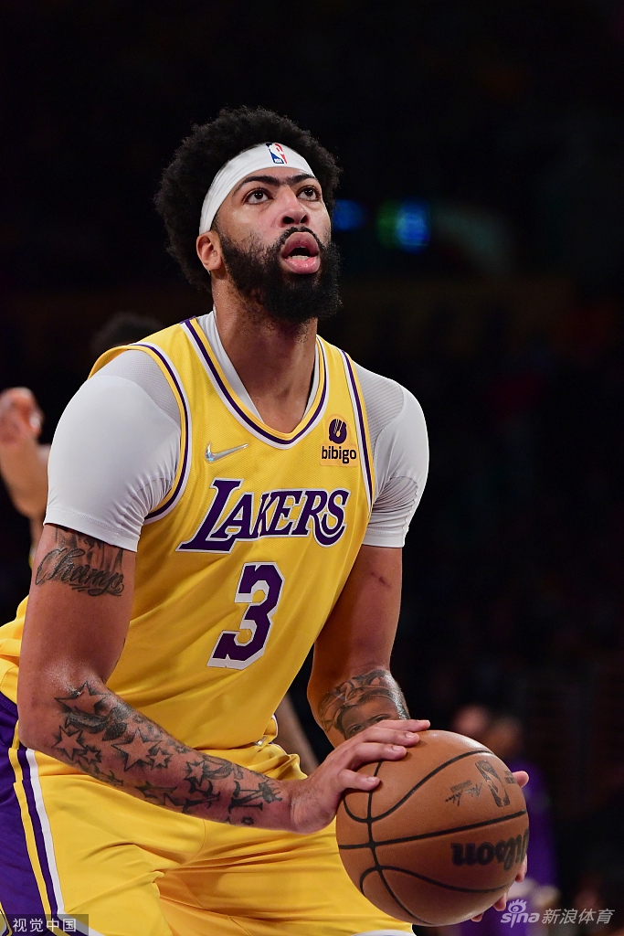 [NBA常规赛]湖人主场迎战 詹皇出战