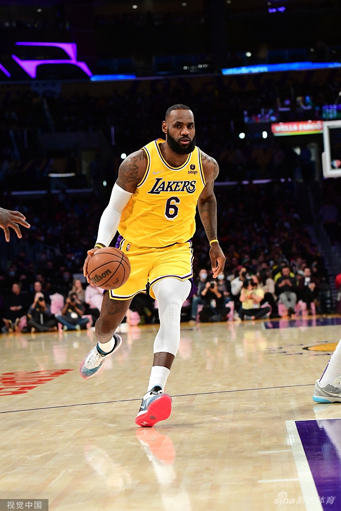 [NBA常规赛]湖人主场迎战 詹皇出战