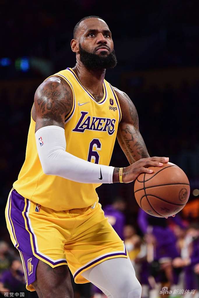 [NBA常规赛]湖人主场迎战 詹皇出战