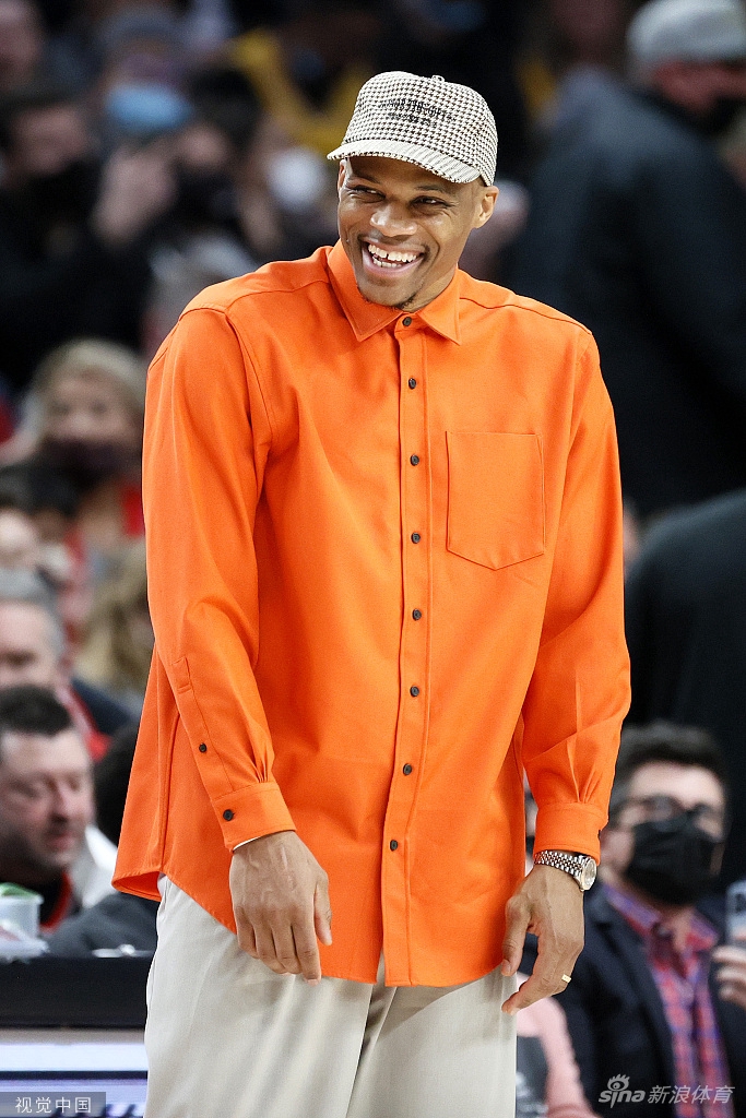 [NBA]湖人105-107开拓者 詹皇空砍30分