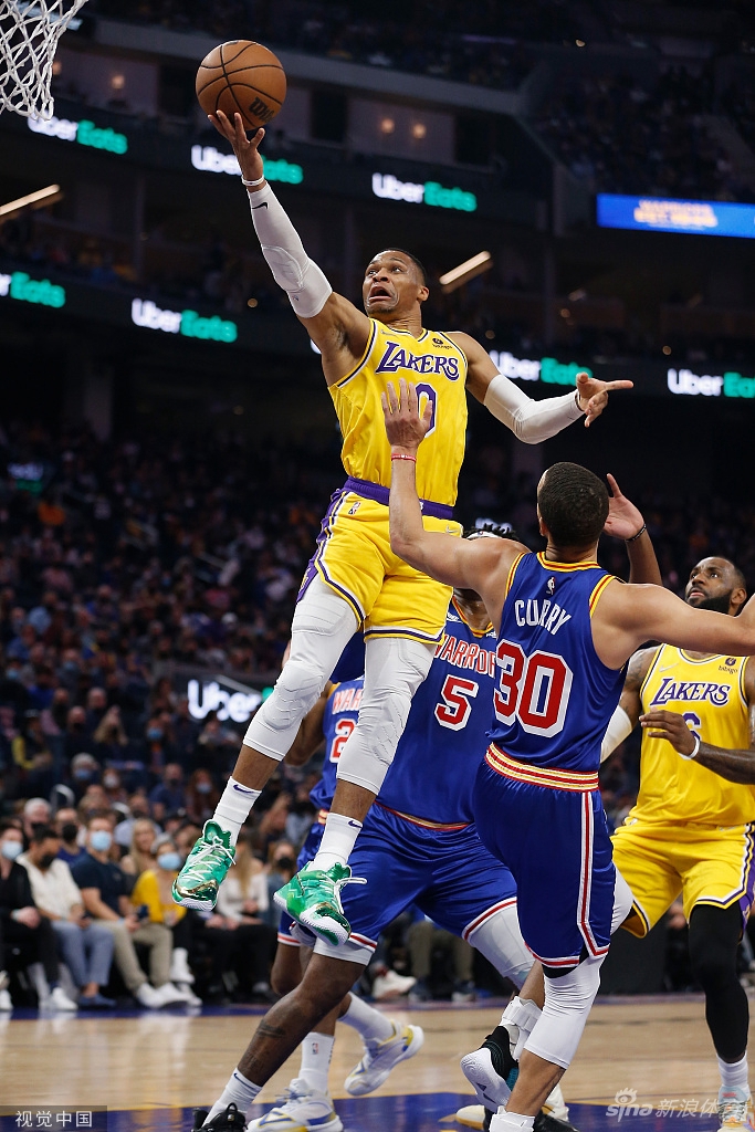 [NBA]湖人115-117勇士 老詹空砍26+15