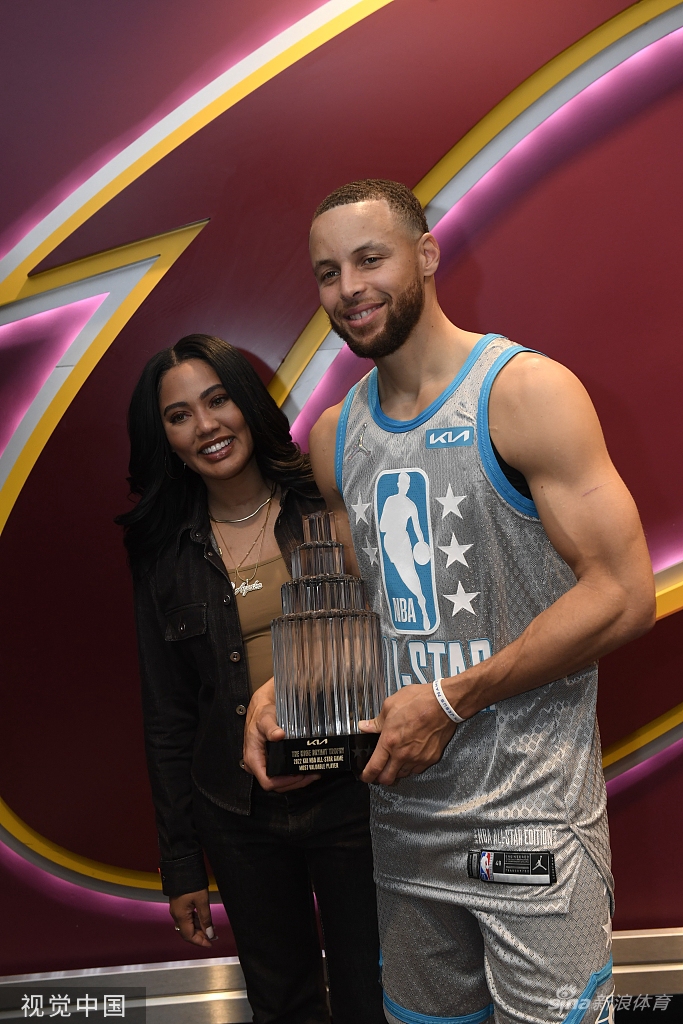 库里拍摄nba全明星赛mvp写真