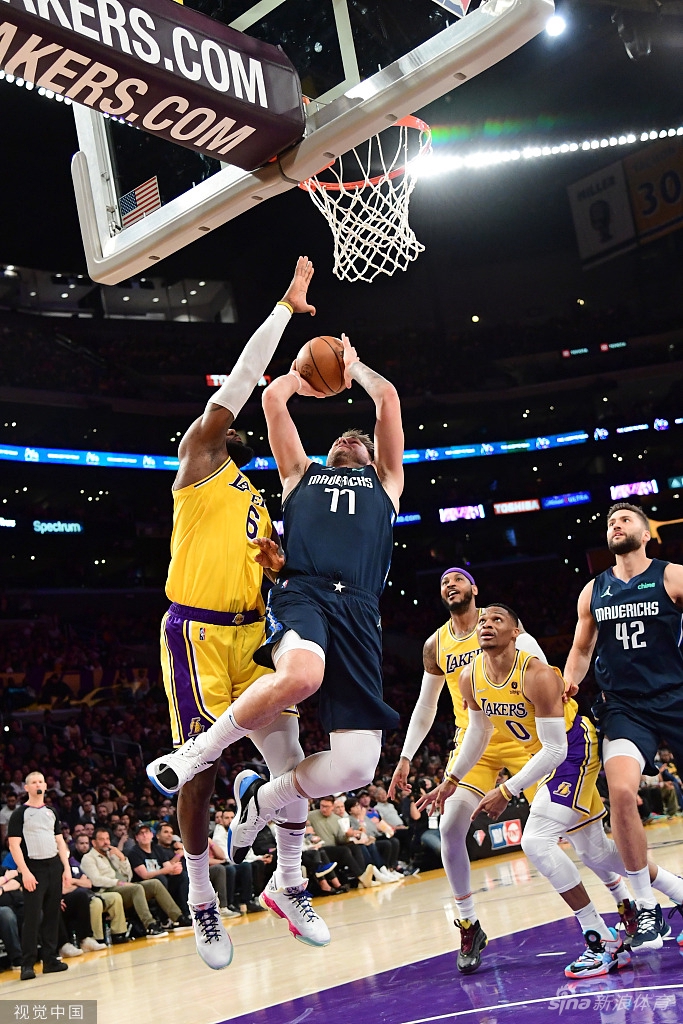 [NBA]独行侠109-104湖人 詹姆斯空砍24+12