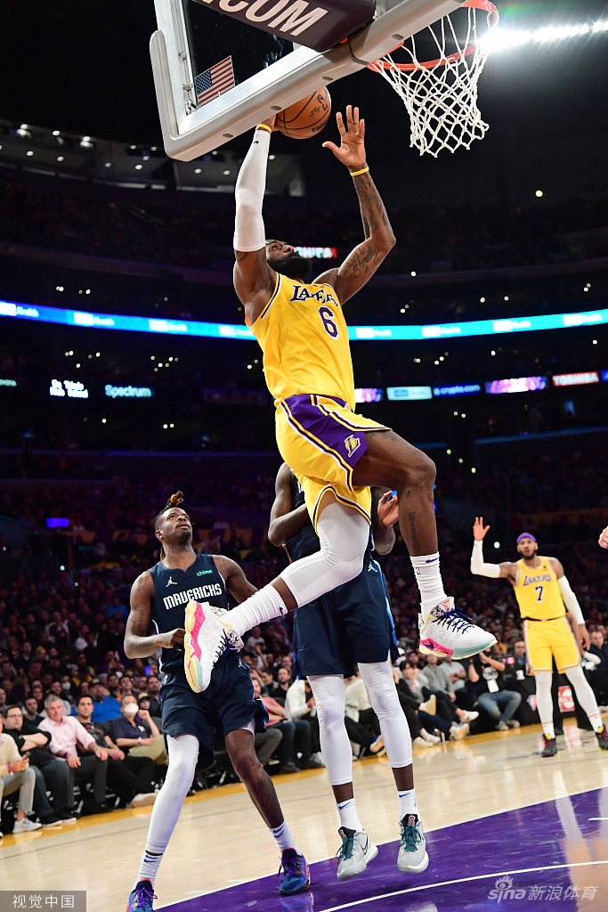 [NBA]独行侠109-104湖人 詹姆斯空砍24+12